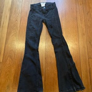 Elizabeth and James Flare Jeans Size 24 Distressed Black Mid Rise
